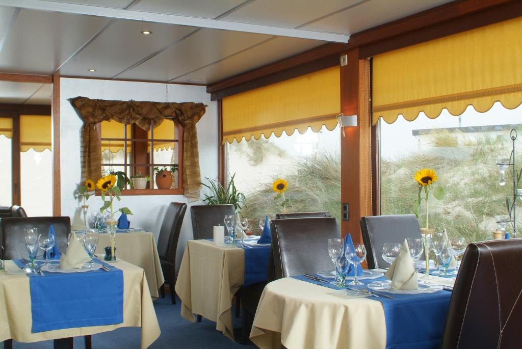 Sint-Laureins Hotel Westende Buitenkant foto