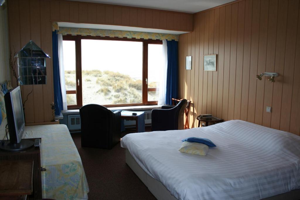 Sint-Laureins Hotel Westende Buitenkant foto