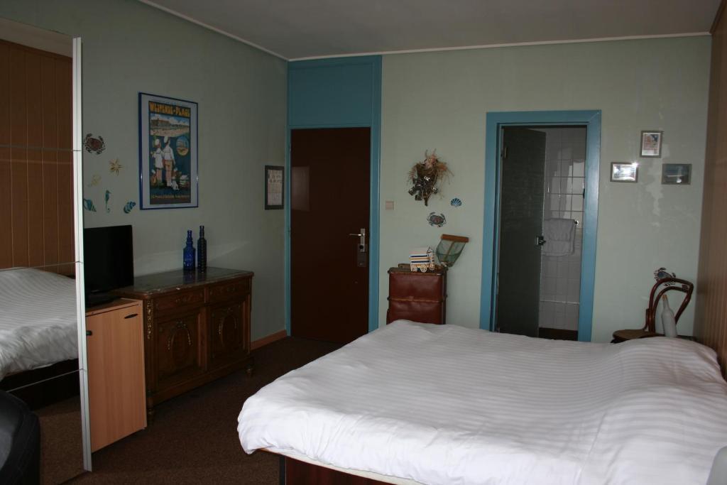 Sint-Laureins Hotel Westende Buitenkant foto